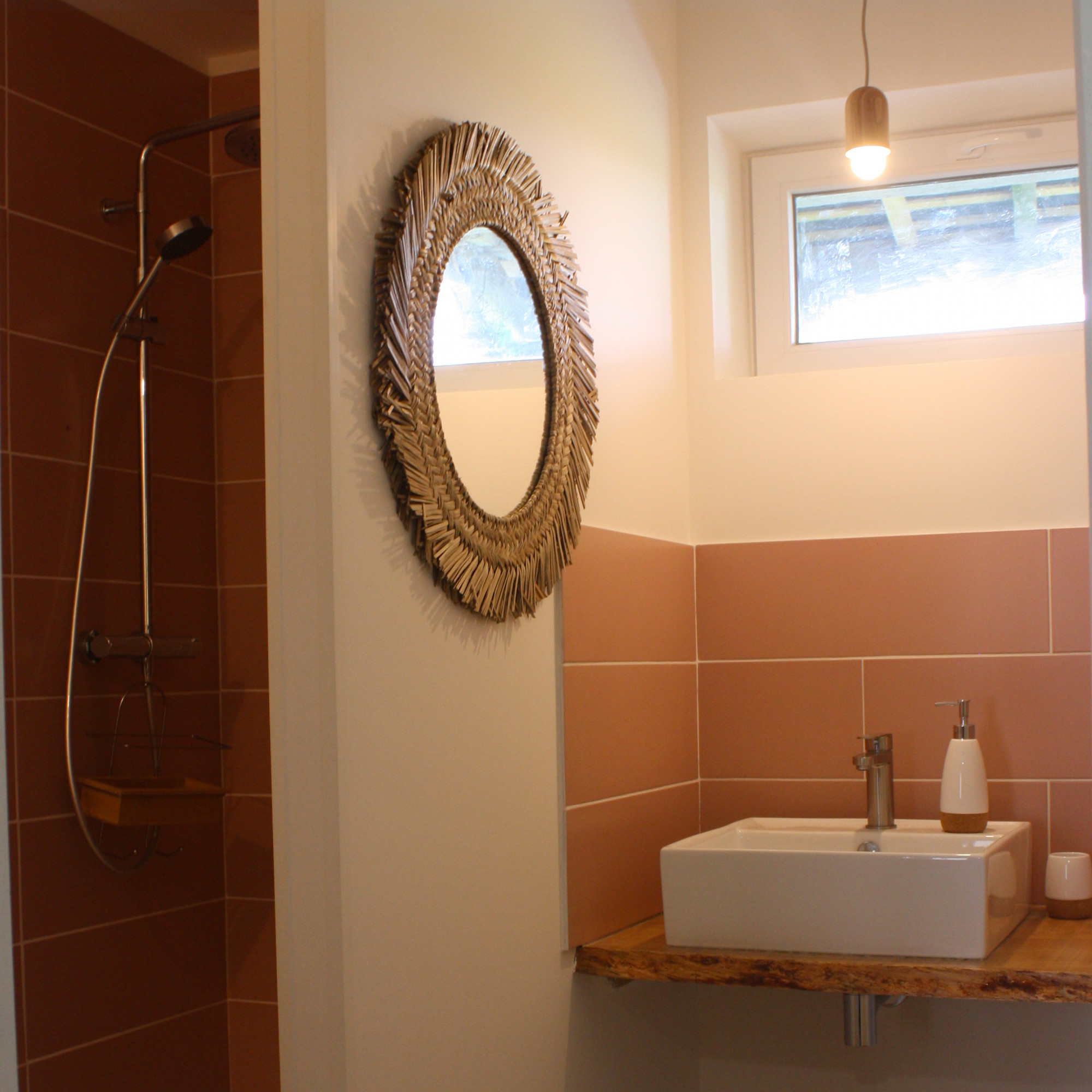 La chambre Frida - Terrasses côté cour et côté champ La chambre Frida - Terrasses côté cour et côté champ